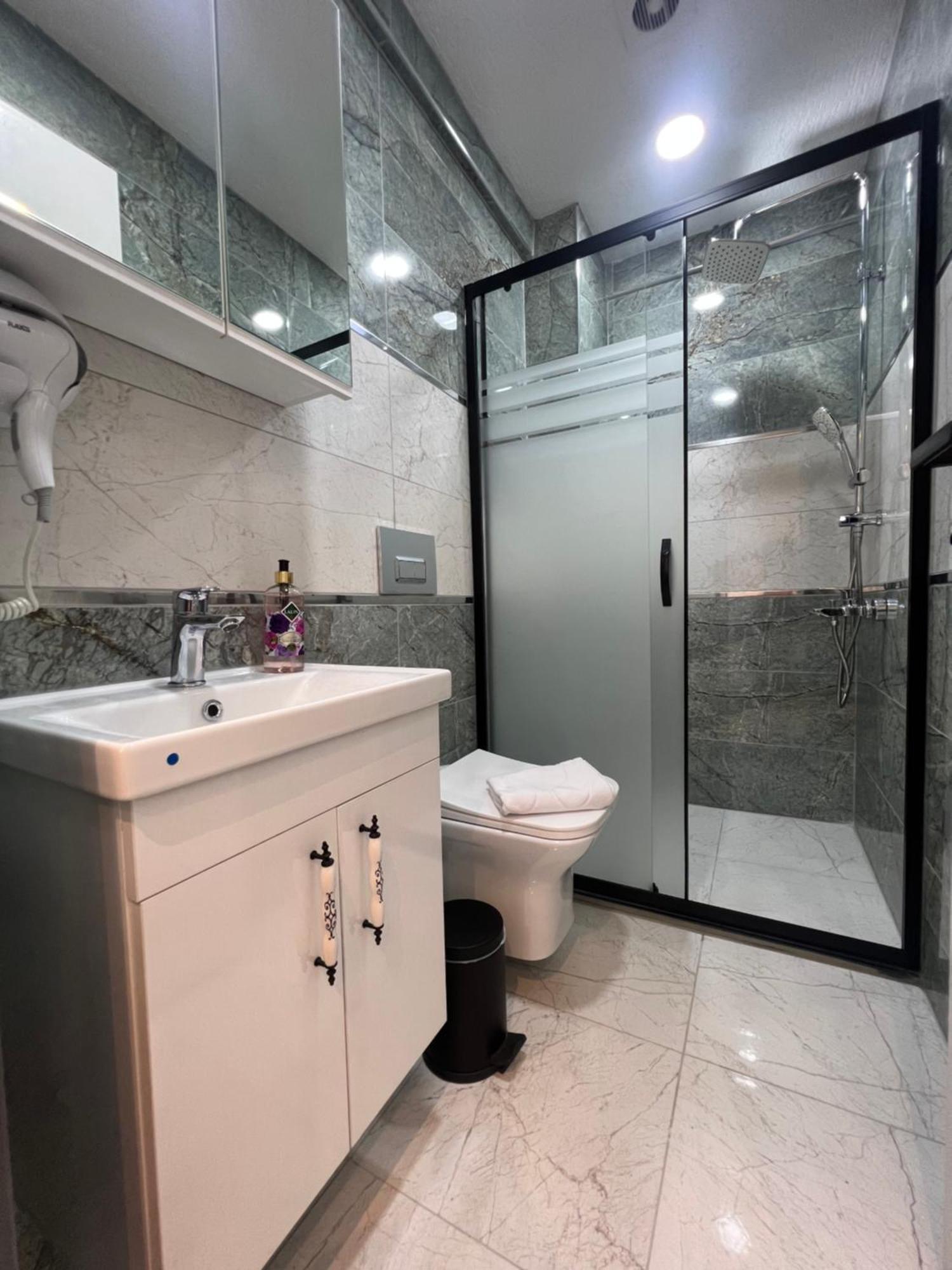 Feycem Suites Hotel อิสตันบูล ภายนอก รูปภาพ